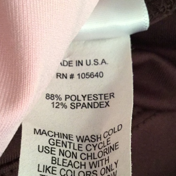 🆕SO SPORTY TANK & CAPRI SET - Picture 12 of 12